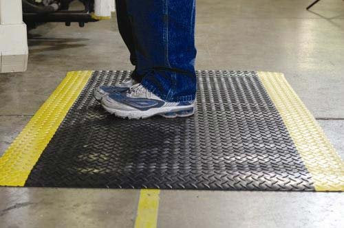 442S Vinyl Heavy Duty Diamond-DEK Sponge Industrial Anti-Fatigue Floor Mat, 2' x 3'