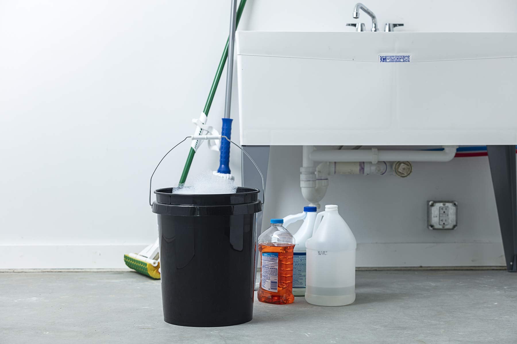 [3 Pack] 5 Gallon Bucket, Heavy Duty Plastic Bucket