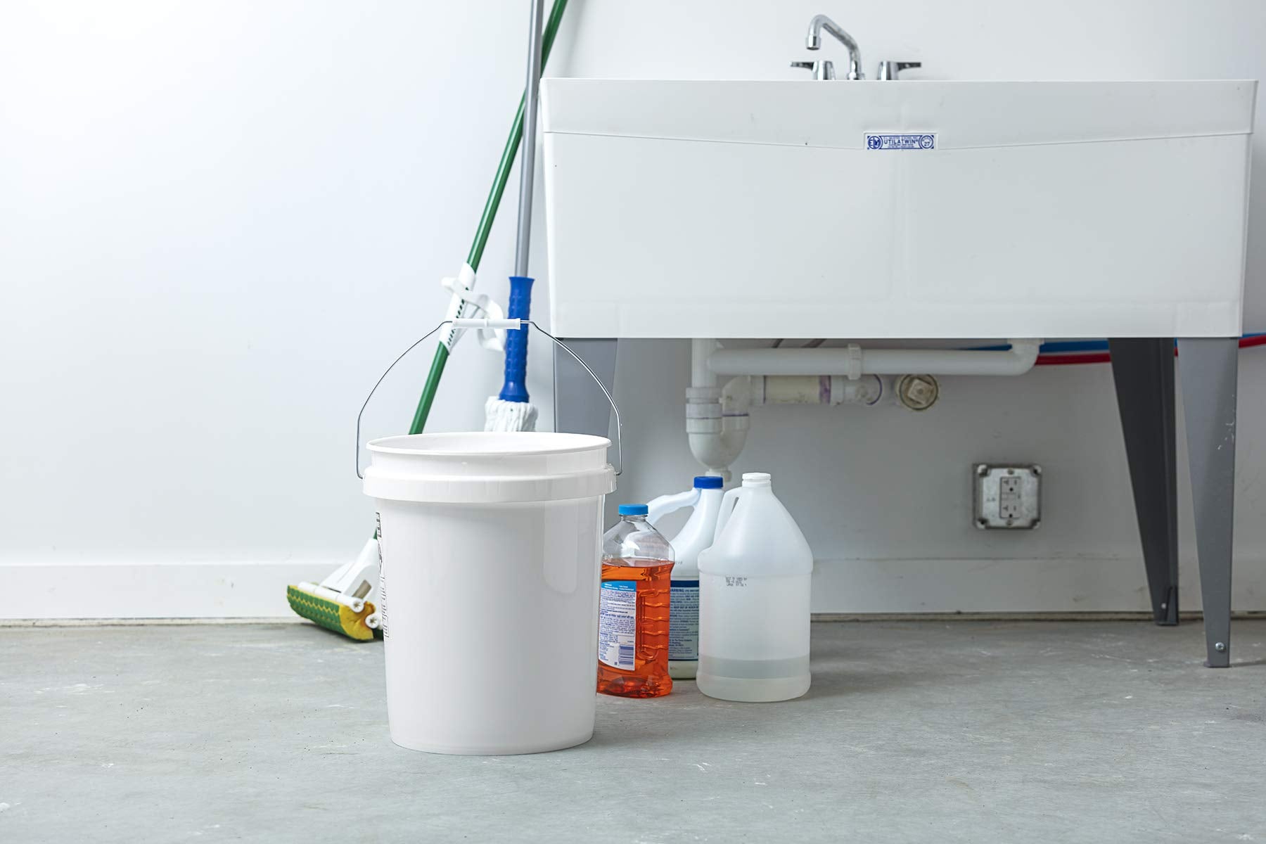 [3 Pack] 5 Gallon Bucket, Heavy Duty Plastic Bucket