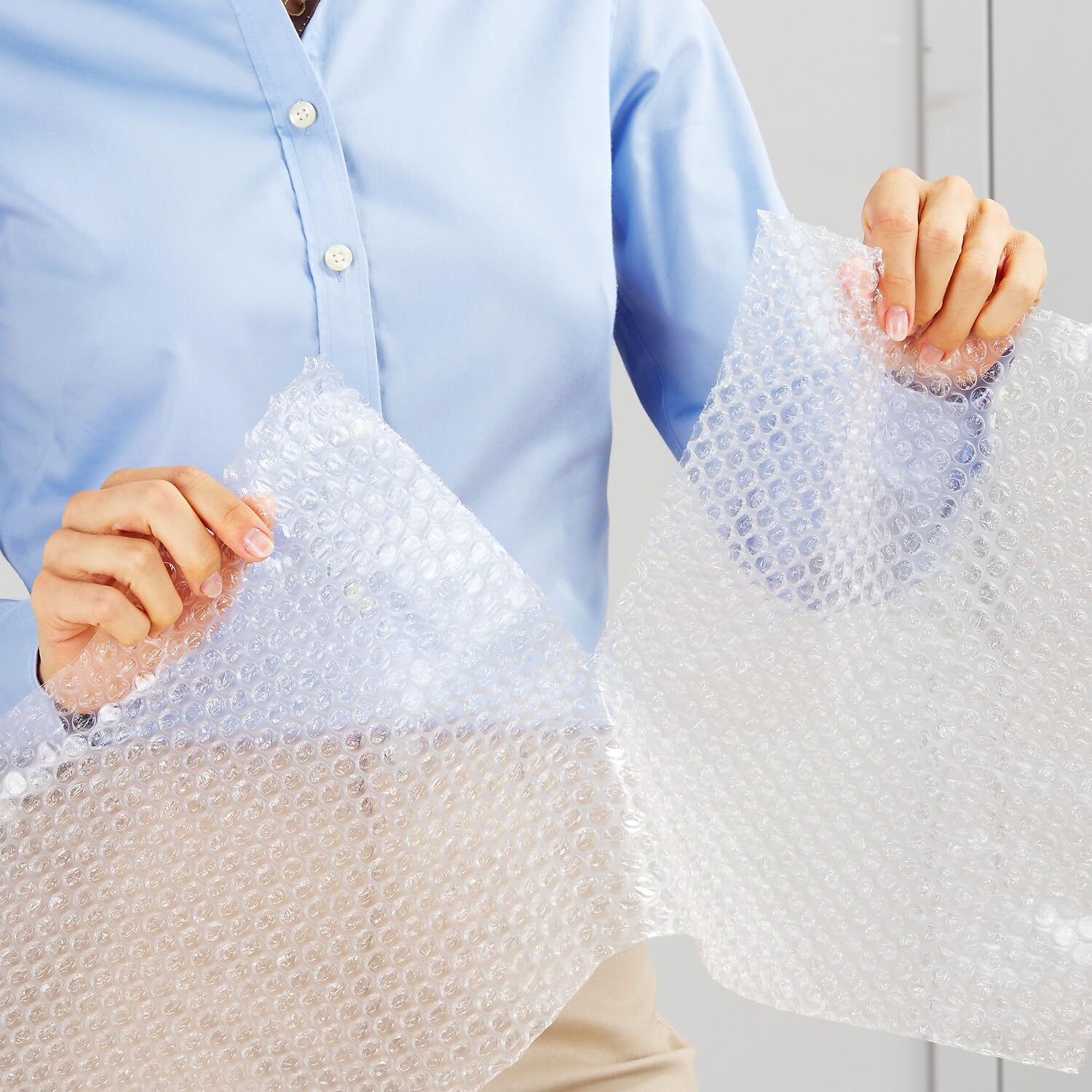 Staples 468264 3/16-Inch Standard Bubble Roll Recycled 12-Inch W X 2100-Inch L (4069432)