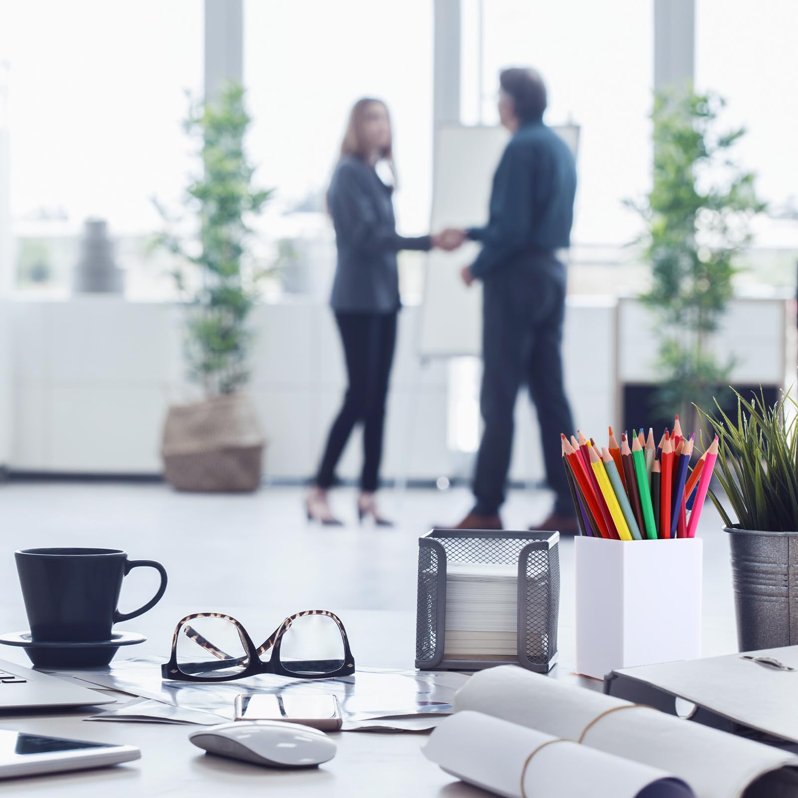 20 Pieces Acrylic Pencil Holdet (Black/White/Clear)